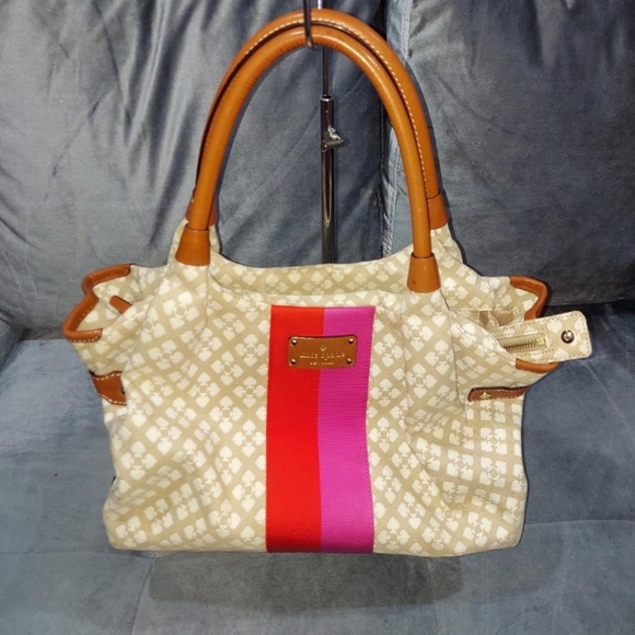 EUC KATE SPADE NEW YORK "STEVIE" VINTAGE CLASSIC SPADE STUCCO SHOULDER BAG - Picture 3 of 13